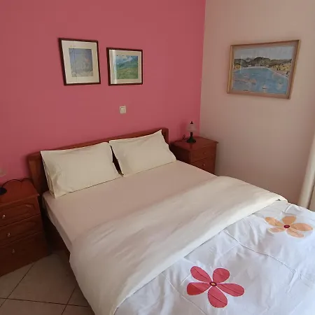 Thalia In Kalamata, 15' Walk From The Center And The * Kalamata