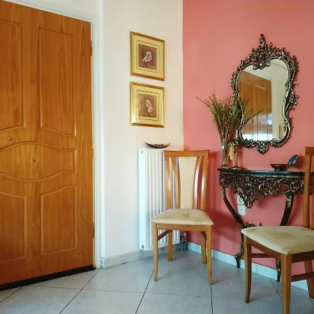 Thalia In Kalamata, 15' Walk From The Center And The