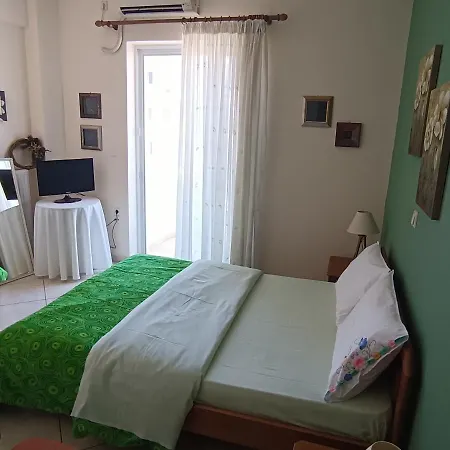Thalia In Kalamata, 15' Walk From The Center And The 아파트 칼라마타