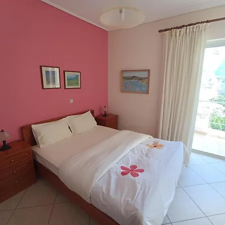 公寓 Thalia In Kalamata, 15' Walk From The Center And The *