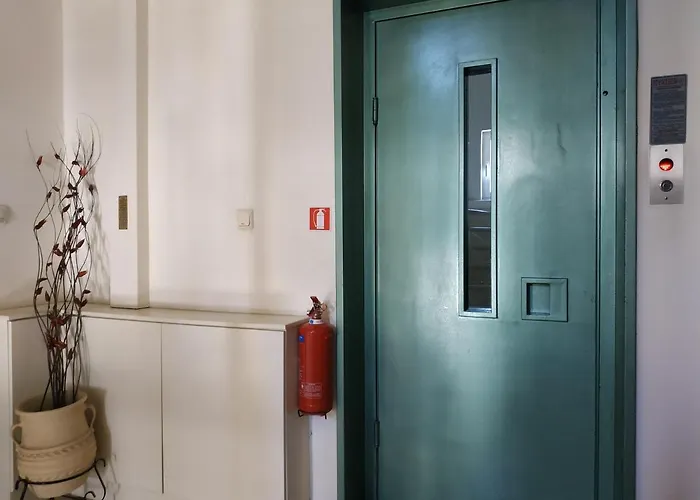 Thalia In Kalamata, 15' Walk From The Center And The Kalamata