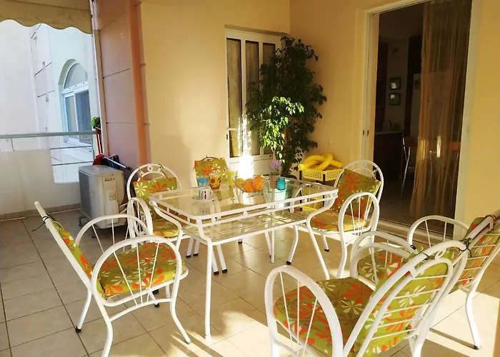 Thalia In Kalamata, 15' Walk From The Center And The *