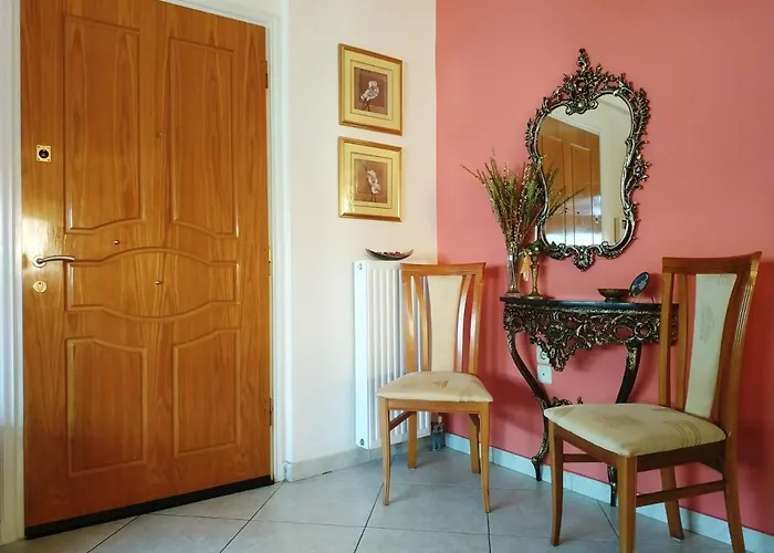 Thalia In Kalamata, 15' Walk From The Center And The