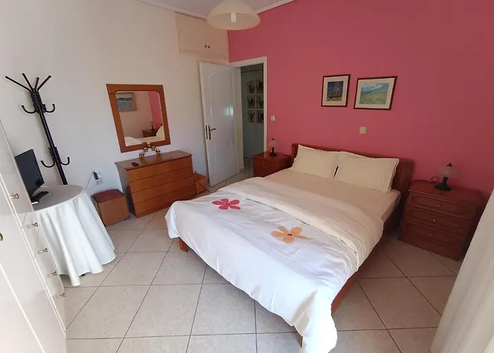 Thalia In Kalamata, 15' Walk From The Center And The Apartmán Kalamata