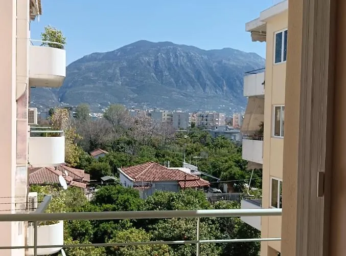 Thalia In Kalamata, 15' Walk From The Center And The